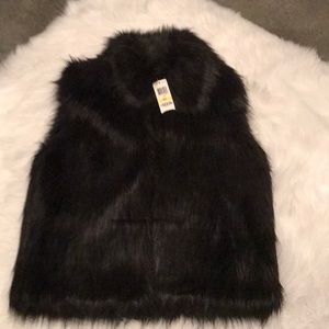 Black Faux Fur Vest.. Very Warm..Tags Attached